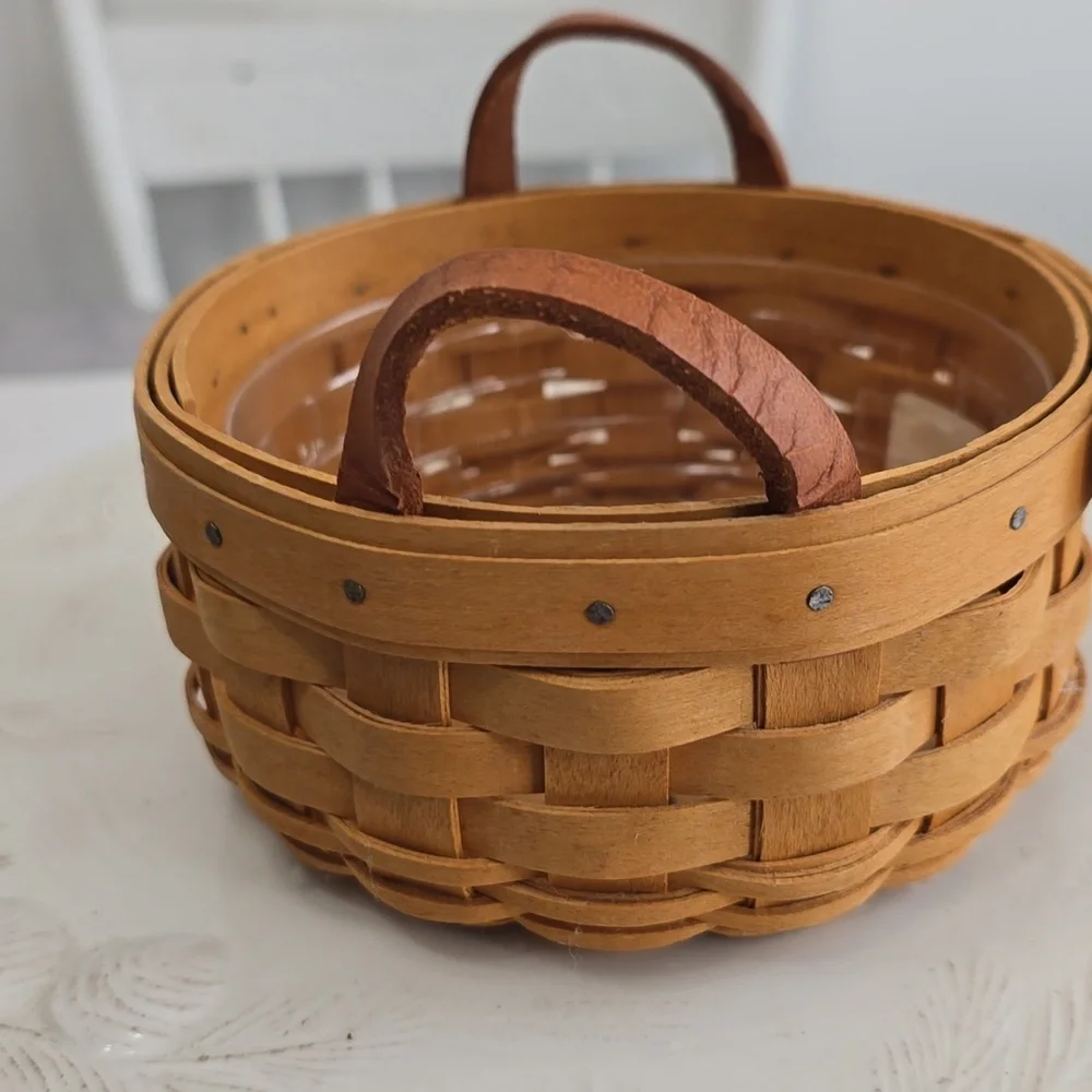 Longaberger 2002 handwoven